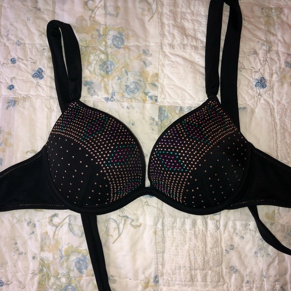 Bikini top bundle Victoria’s Secret Abercrombie - Picture 3 of 7